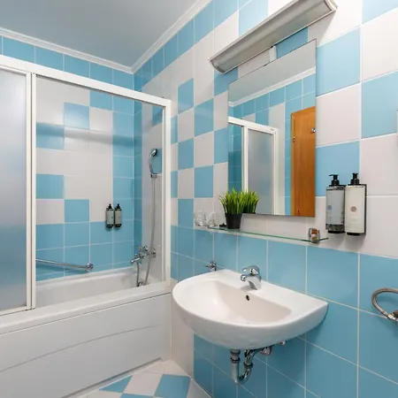 Hotel Vali Dramalj 4*