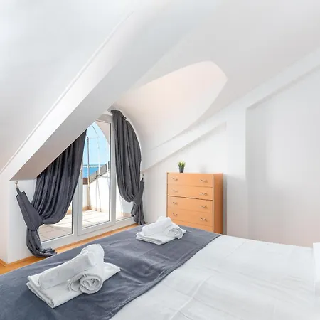 Vali Dramalj Hotel