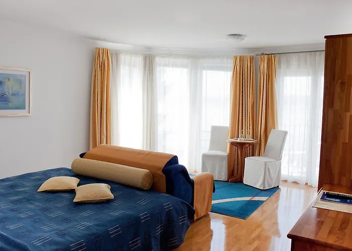 Vali Dramalj Ξενοδοχείο 4*